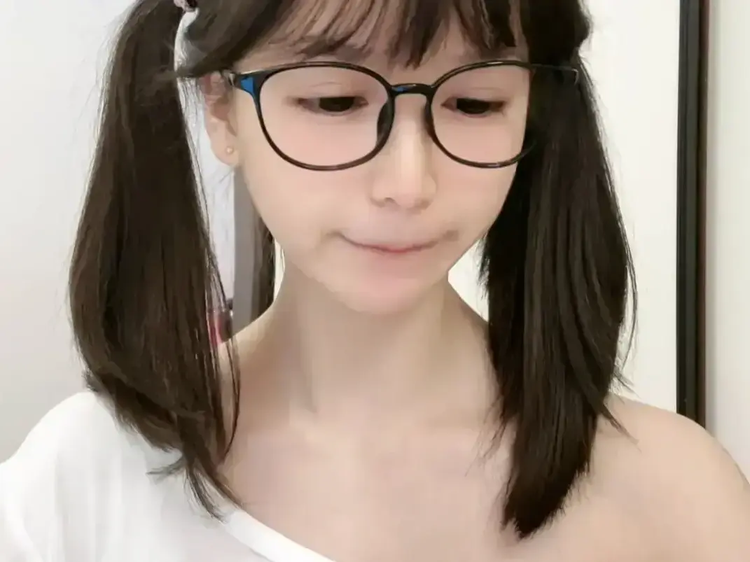 《萌小栖》天才交易员咯咯哒vlog原视频无删减全集 - 免费畅播完整版 - 极速获取《萌小栖》高清资源 - 值得二刷细品