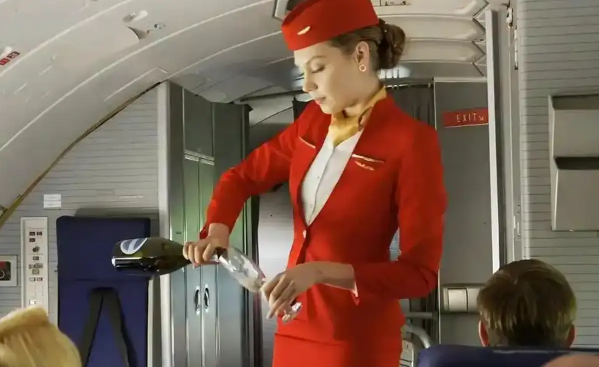 《法国空乘4》法版高清完整版在线观看免费-法国空乘全集未删减4K在线播放-欧美电影资源