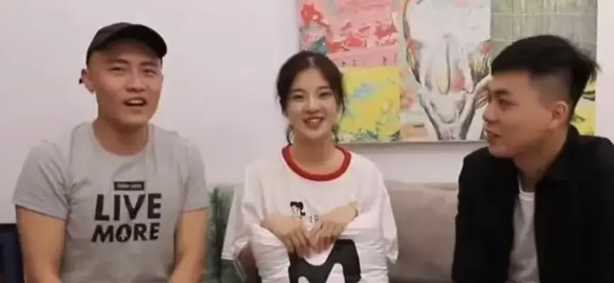 兄妹蕉谈1080P高清未删减版国产剧情-兄妹情感纠葛的禁忌之谈-麻花视频在线观看-网盘资源免费下载